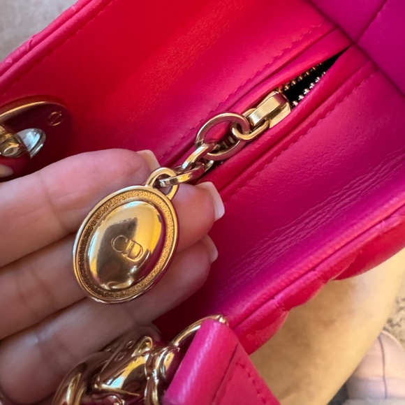 AUTHENTIC! *Barbie-Fuscia PINK* CHRISTIAN DIOR Lady Dior Cannage Lambskin - Picture 8 of 16